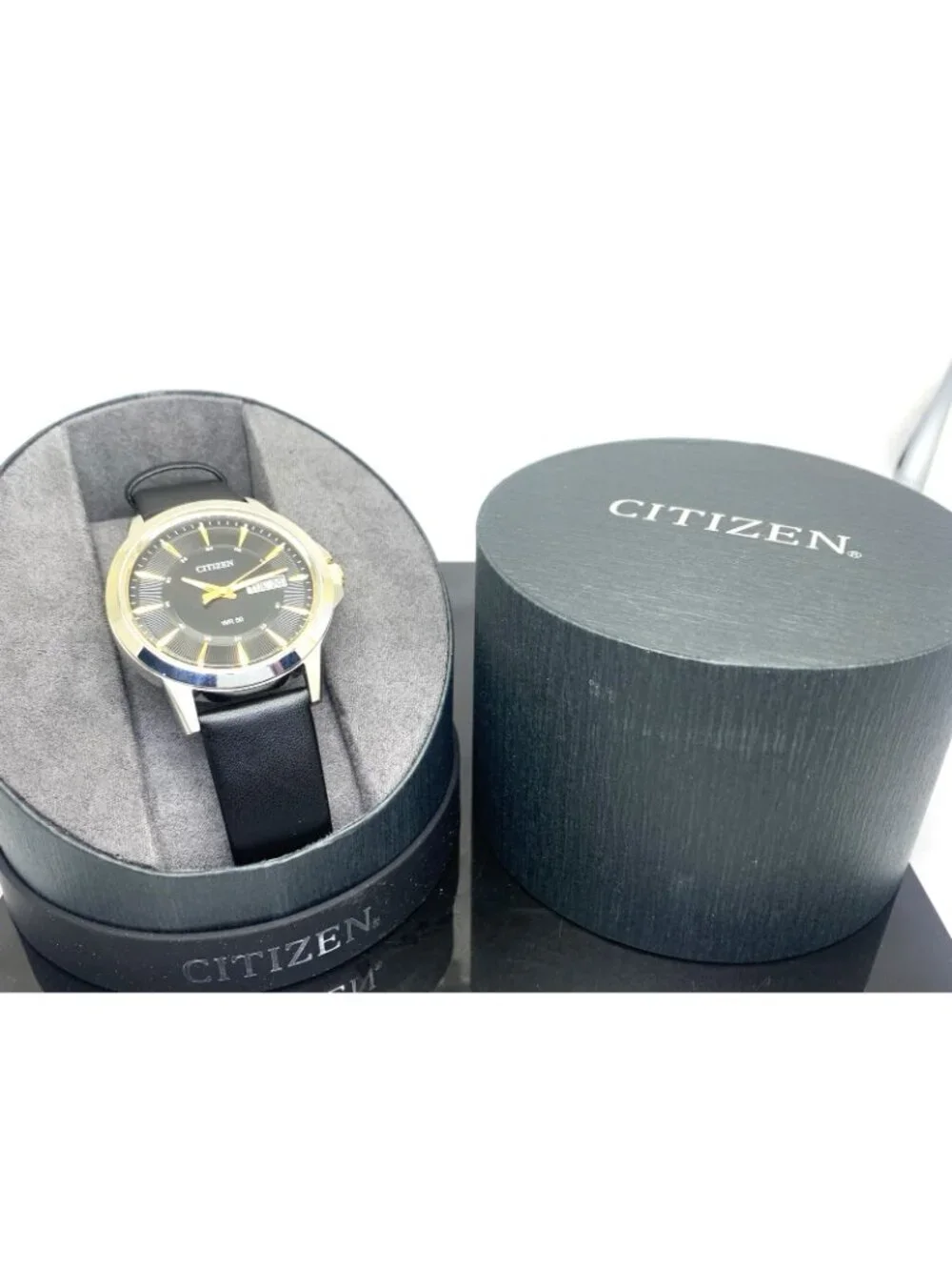 Citizen men watch